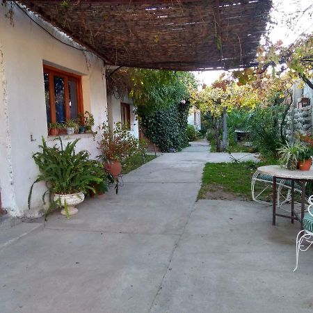 Hostal Killari Cafayate Exteriör bild